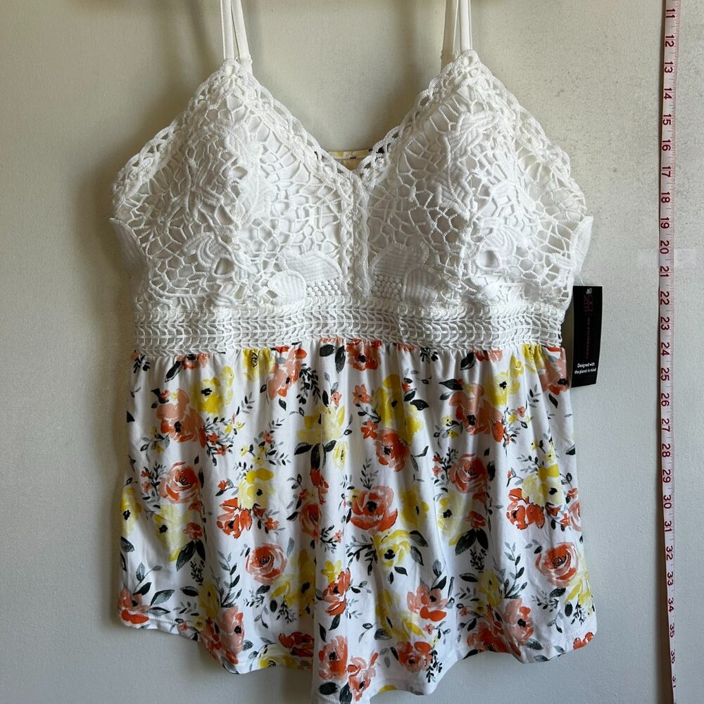 NWT Floral Tank Top with Lace Bodice, Flowy Pointed Skirt. NoBo